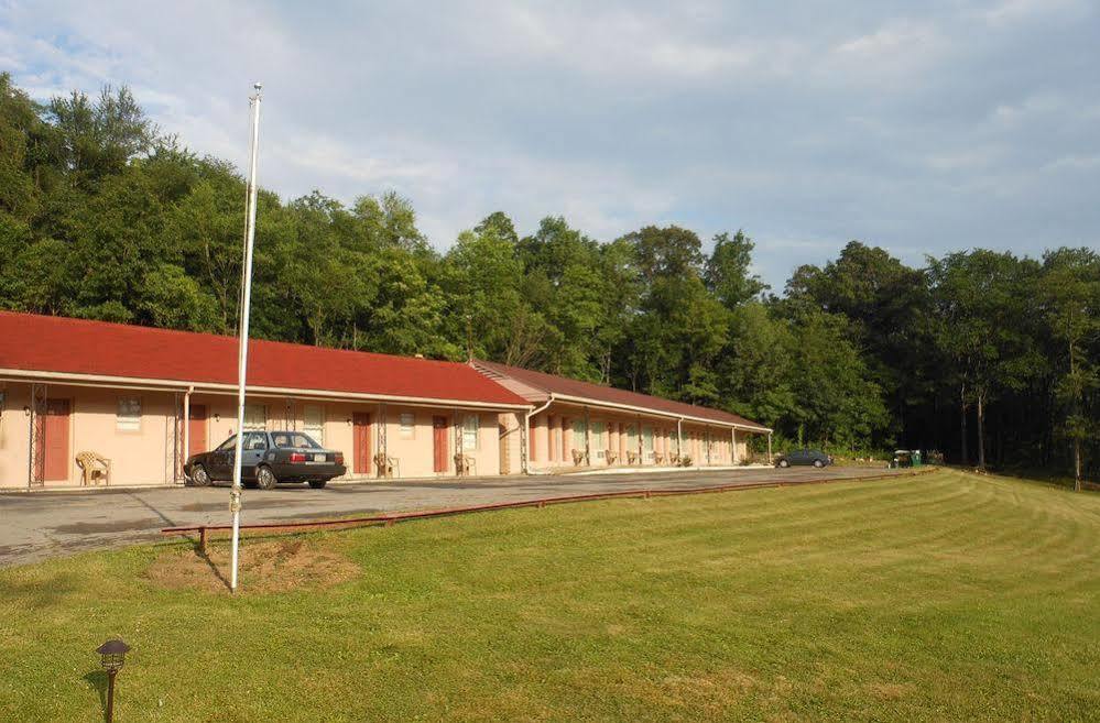 Motel 22 Mapleton Depot Huntingdon Exteriör bild